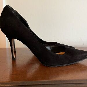 Manolo Blahnik black suede pumps